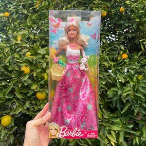 New Barbie Fairytale Magic Doll with Basket & Bunny 2011